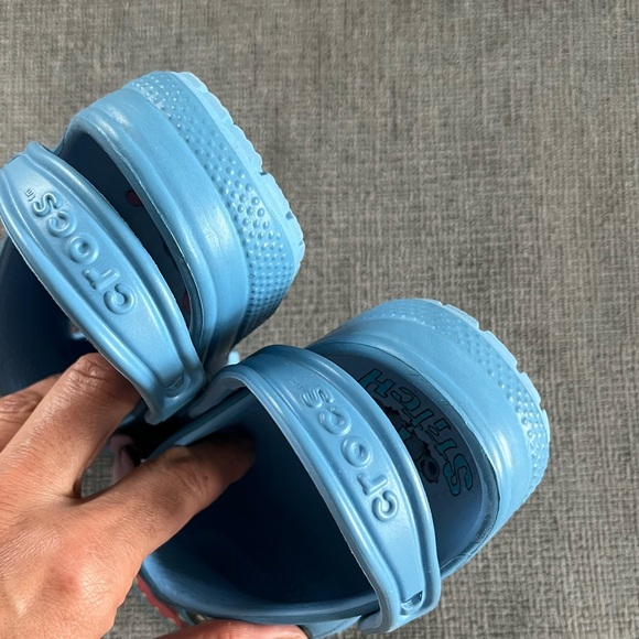 Kids Stitch Crocs - Picture 4 of 5